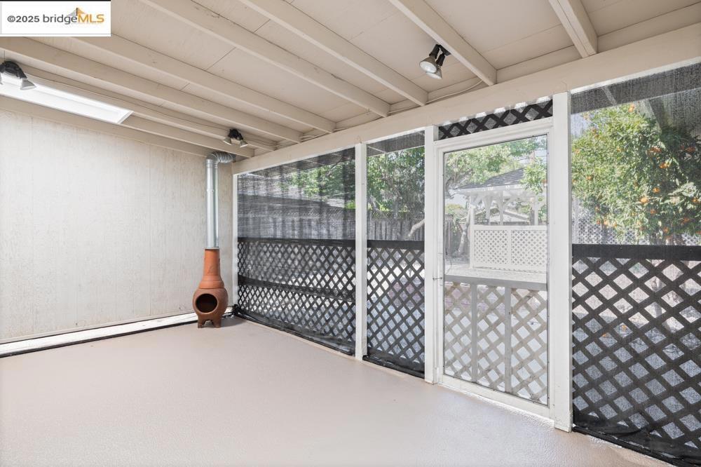 NORTHWOOD - Residential