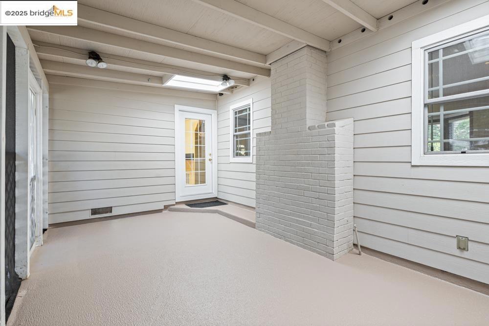 NORTHWOOD - Residential