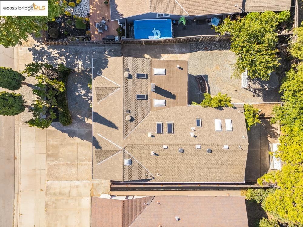 NORTHWOOD - Residential