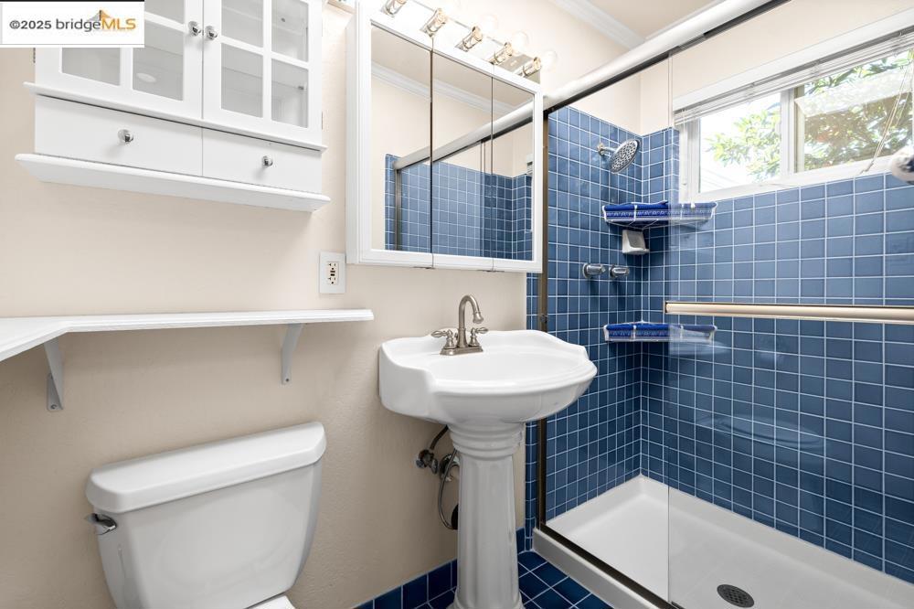 NORTHWOOD - Residential