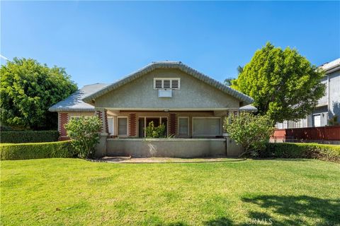 Photo of 513 N Palm Avenue, Alhambra, CA 91801 (MLS # PF26053998)