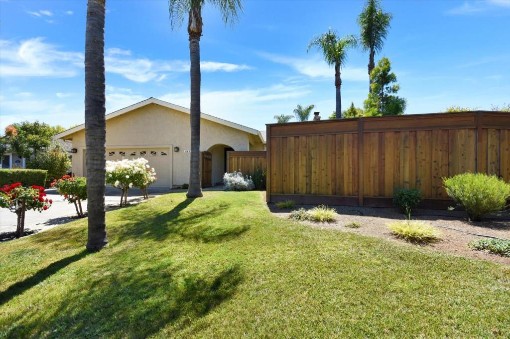 15135 La Rocca Court