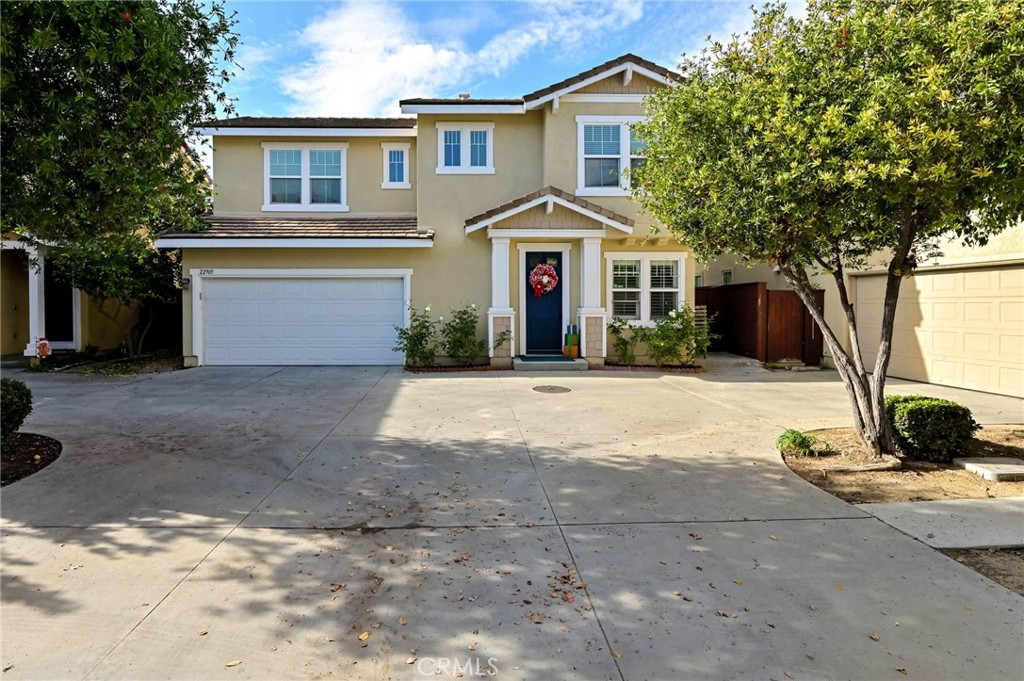 22909 Serra Drive