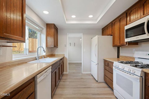 Tiny photo for 2302 Panda Place, Ventura, CA 93003 (MLS # V1-36789)