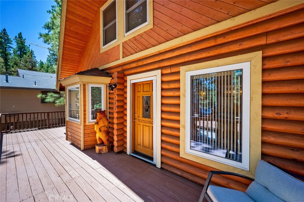 1153 Pine Ridge Lane