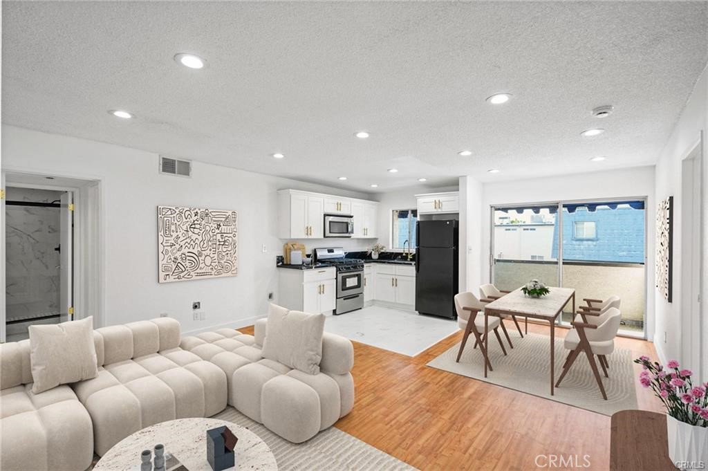 Now Available for Lease! Stunning Remodeled Tarzana Condo – Move-In Ready!
Experience modern luxury and everyday comfort in this beautifully remodeled upper-level Tarzana condo. This spacious unit offers two master bedrooms, each with its own private bathroom and generous closet space—perfect for families, professionals, or roommates.
Filled with natural light, the home features gleaming hardwood floors, a fully updated kitchen with custom cabinetry, granite countertops, and stainless steel appliances. The open dining area flows seamlessly onto a large private balcony—ideal for relaxing or entertaining guests.
Residents enjoy resort-style amenities at Tarzana Plaza, including a sparkling pool, spa, BBQ area, and laundry rooms on every floor. With water, sewer, and trash included in the lease and two assigned tandem parking spaces conveniently located near the elevator, this home offers both luxury and convenience.
Located in the heart of Tarzana, just minutes from freeways, shopping, parks, schools, Tarzana Hospital, public transit, and places of worship, this condo is a rare leasing opportunity in a lush, well-maintained community.
Don’t miss out!