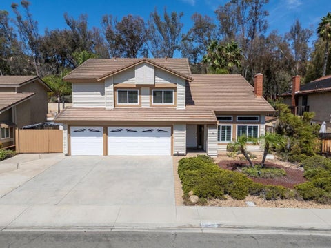 Photo of 13056 Triumph DR, Poway, CA 92064 (MLS # 260022709SD)