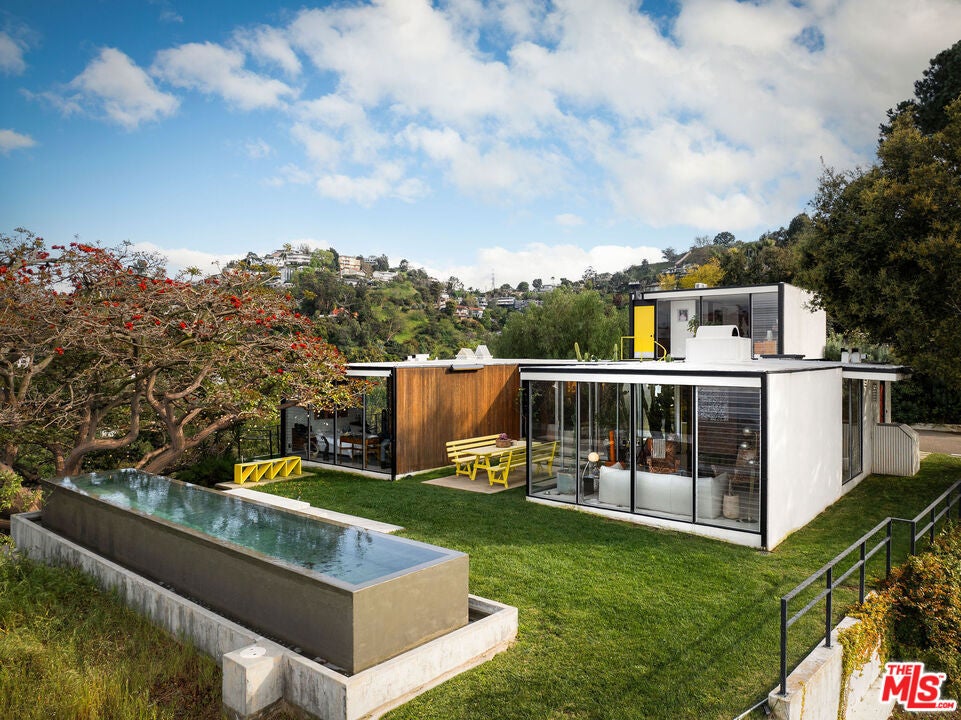 2977 Passmore Drive
