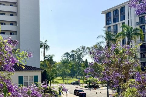 Photo of 2400 5Th Ave Ave #326, San Diego, CA 92101 (MLS # 260008323SD)