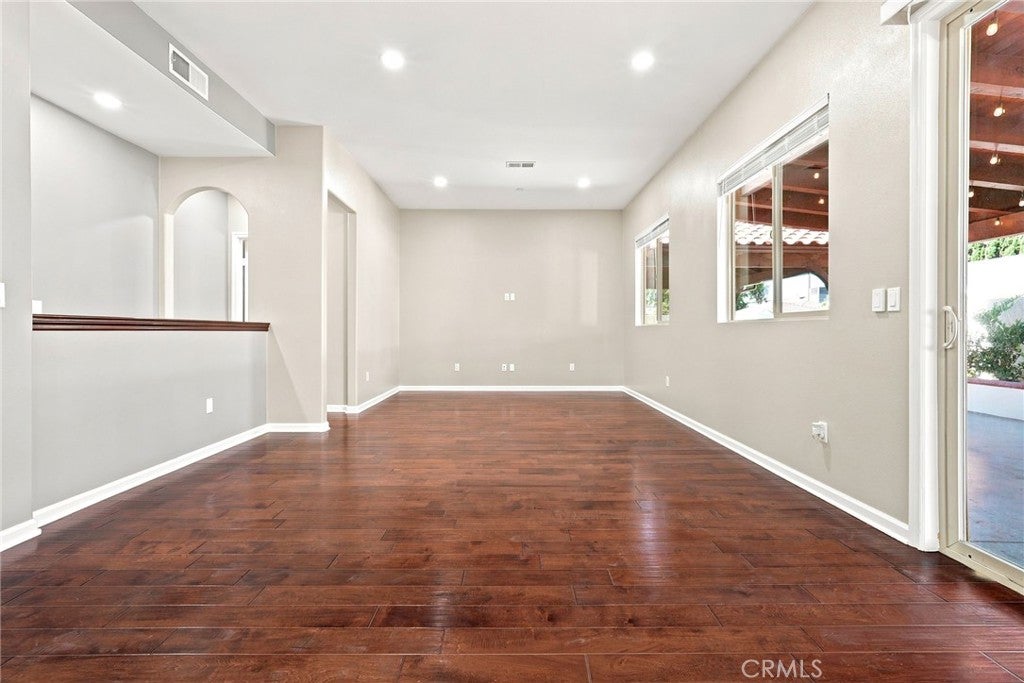 7861 Fluffy Duckling Lane, Winnetka CA 91306
