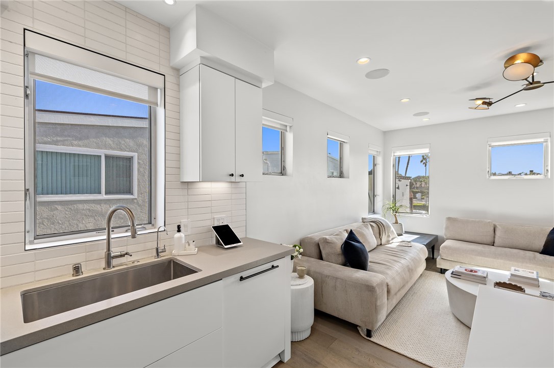 West Newport Beach (WSNB) - Residential