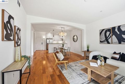 Photo of 4463 Hyde Cmn Cmn #116, Fremont, CA 94538 (MLS # 41121323)