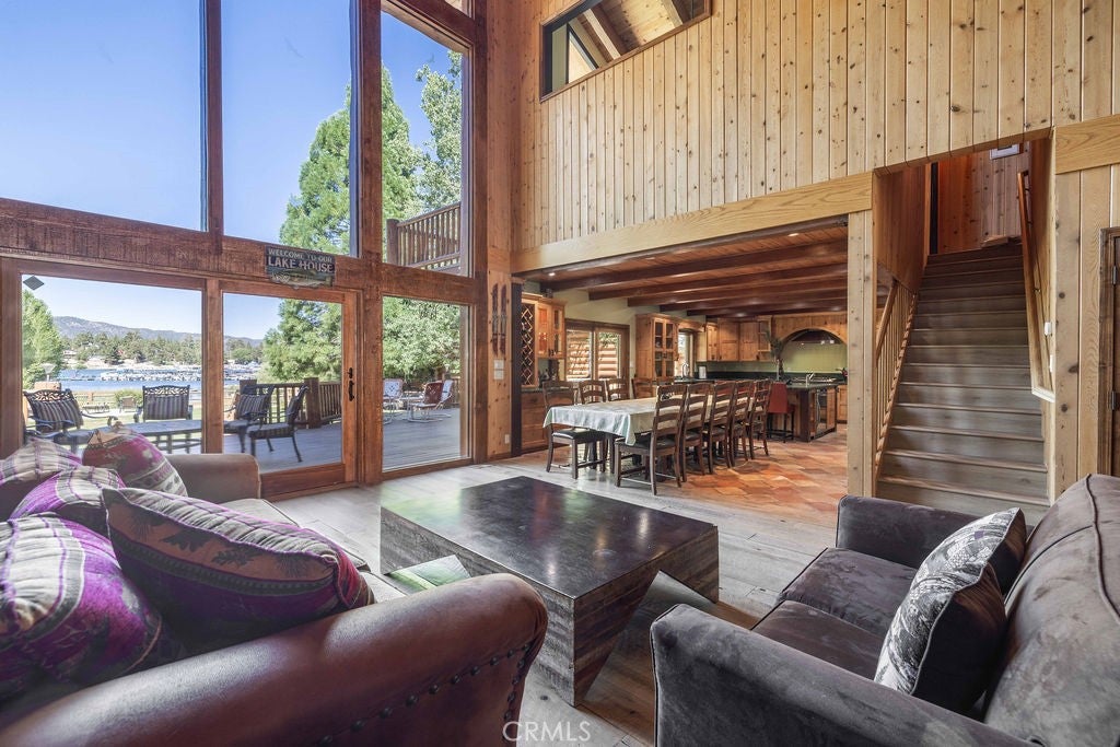 535 Cienega Road