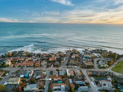 Photo of 121 Anchorage Avenue, Santa Cruz, CA 95062 (MLS # ML82042937)