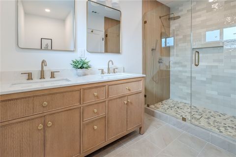 Tiny photo for 3641 Somerset, Los Angeles, CA 90016 (MLS # DW26050160)