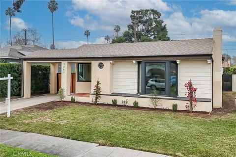 Tiny photo for 3641 Somerset, Los Angeles, CA 90016 (MLS # DW26050160)