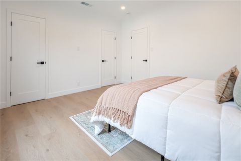 Tiny photo for 3641 Somerset, Los Angeles, CA 90016 (MLS # DW26050160)