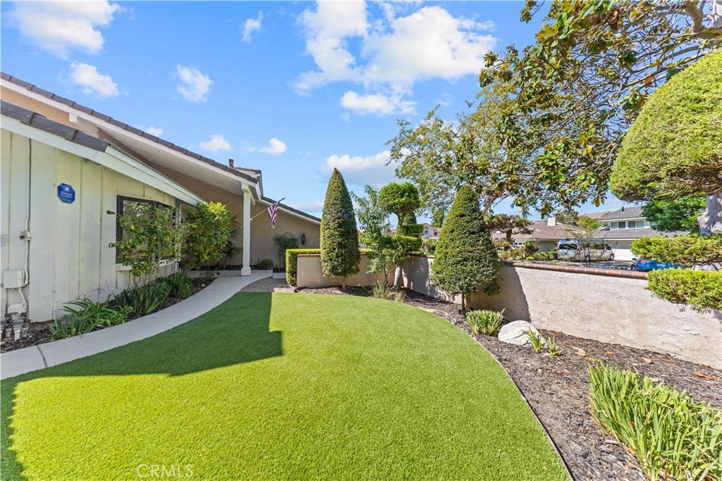 17 Morning Dew, Irvine CA 92603 - Photo 6