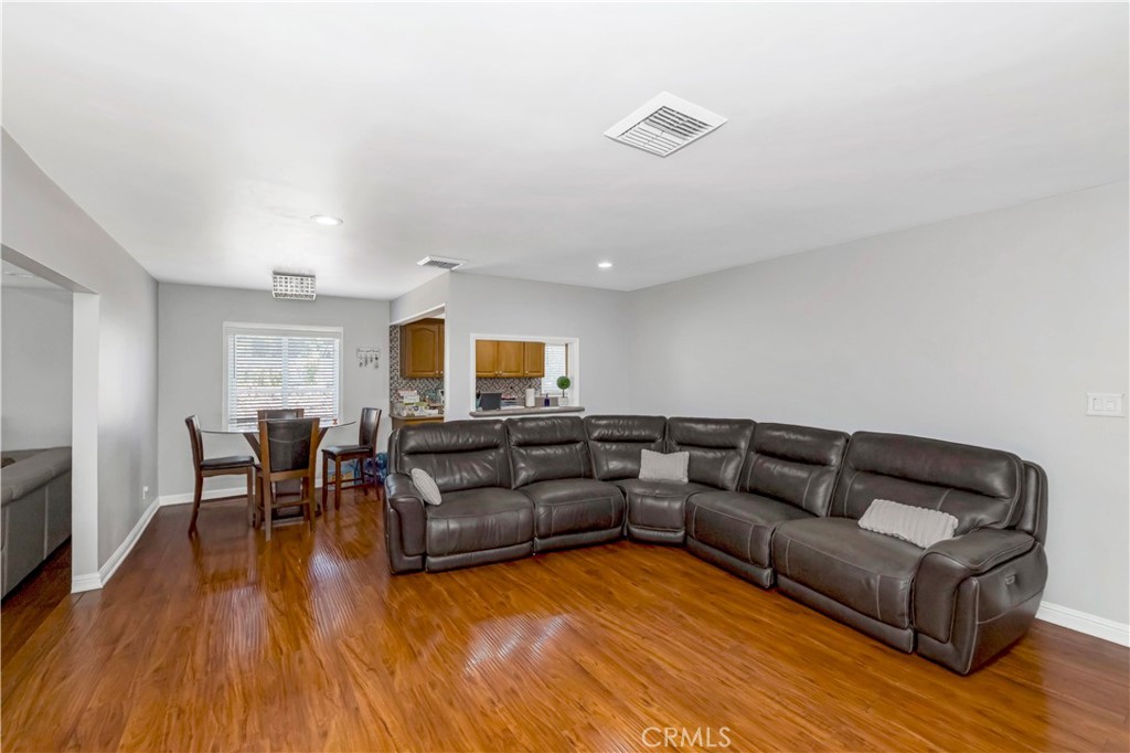 641 Buena Vista