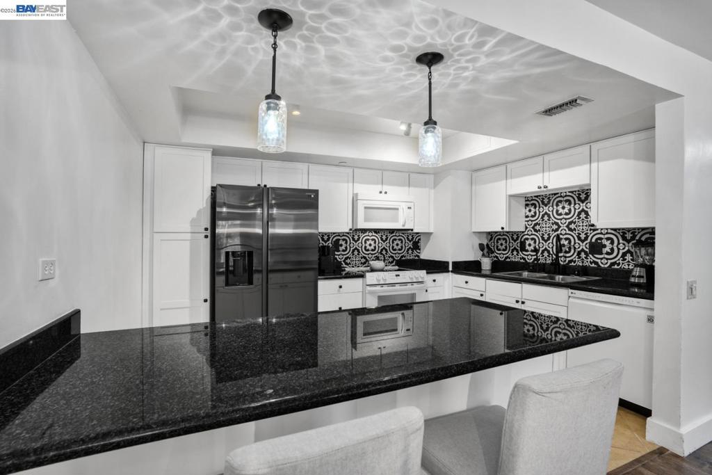 500 N St 205