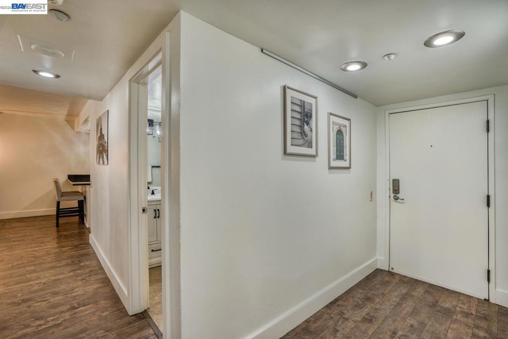 500 N St 205