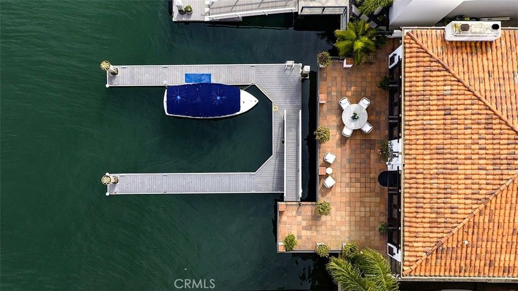 Photo of 47 Linda Isle Isle, Newport Beach, CA 92660 (MLS # NP26070263)