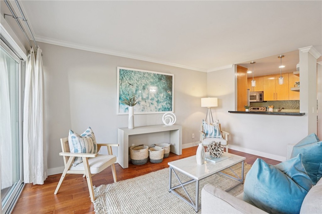 641 S Prospect Avenue 103