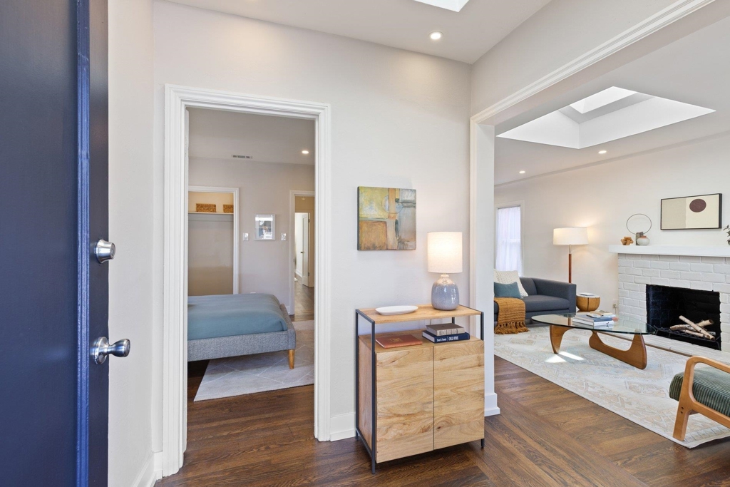 1512 1512 Hearst Ave