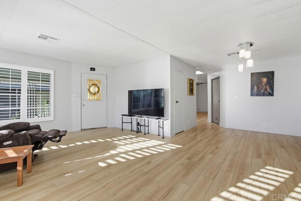 650 S Rancho Santa Fe Rd 187