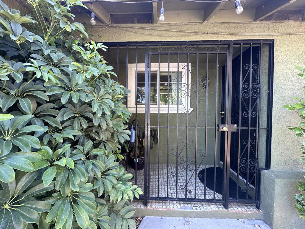 2483 Ocala Avenue