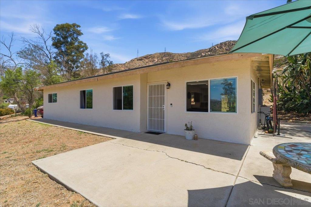 11305 Rocky Ln