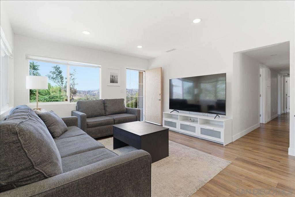 11305 7 Rocky Ln