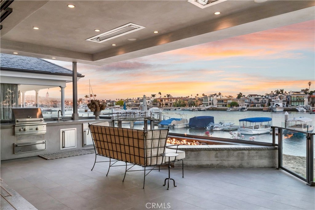 8 Beacon Bay, Newport Beach CA 92660 - Photo 47
