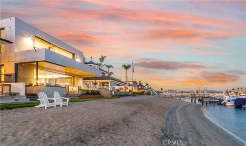 Photo of 8 Beacon Bay, Newport Beach, CA 92660 (MLS # NP26149211)
