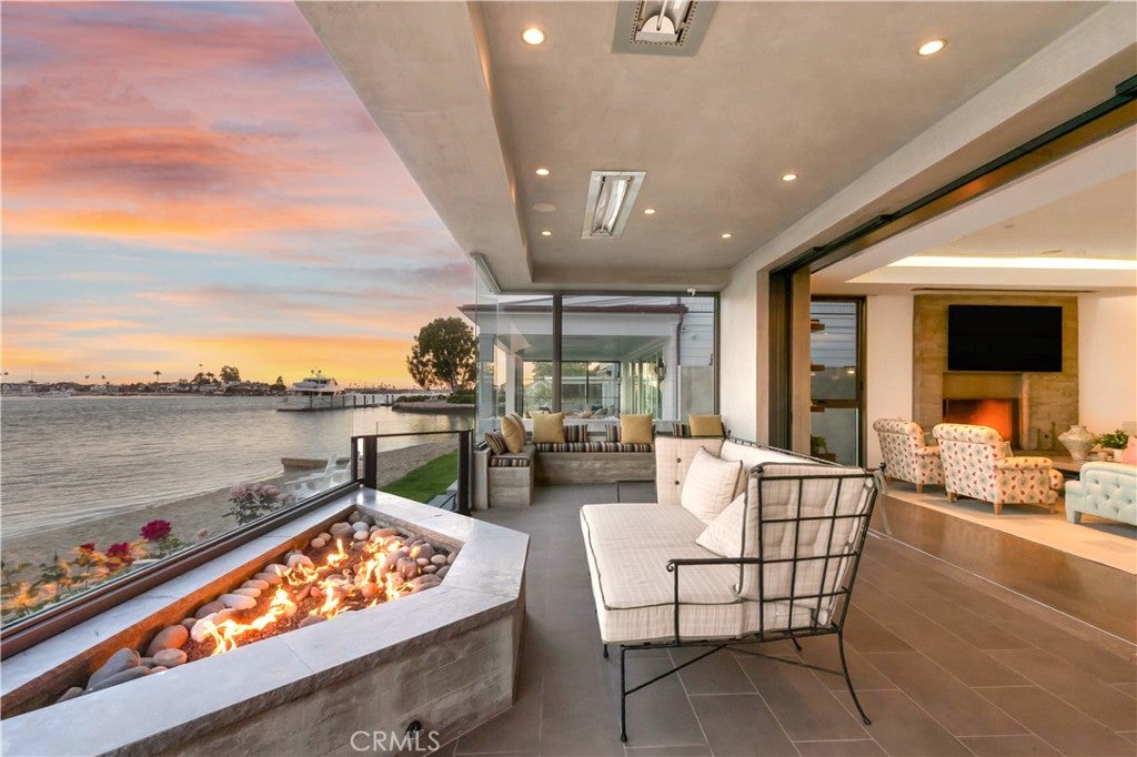 8 Beacon Bay, Newport Beach CA 92660 - Photo 48
