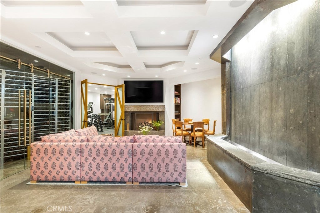 8 Beacon Bay, Newport Beach CA 92660 - Photo 36