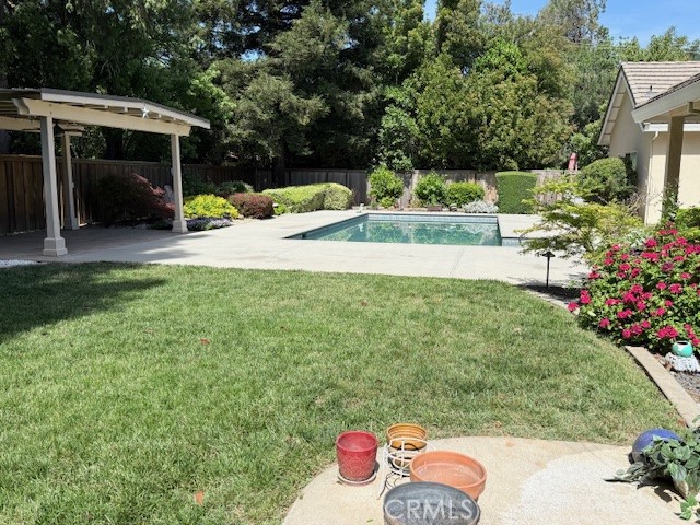865 Woodmont Court