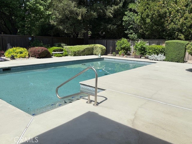 865 Woodmont Court