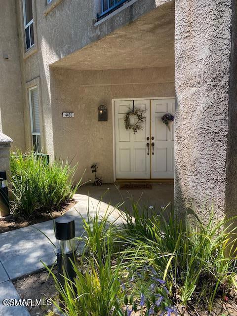 Single story 2-bedroom in gated community of Wood Ranch. Open and bright floor plan. Living room, with fireplace, opens from dining area and kitchen. Carpet in living room and bedrooms. Tiled kitchen and bathrooms. Two sets of sliding doors, with shutters, giving access to greenbelt. Laundry area inside. Conveniently close to parks, hiking trails and freeway. A great place to call home!