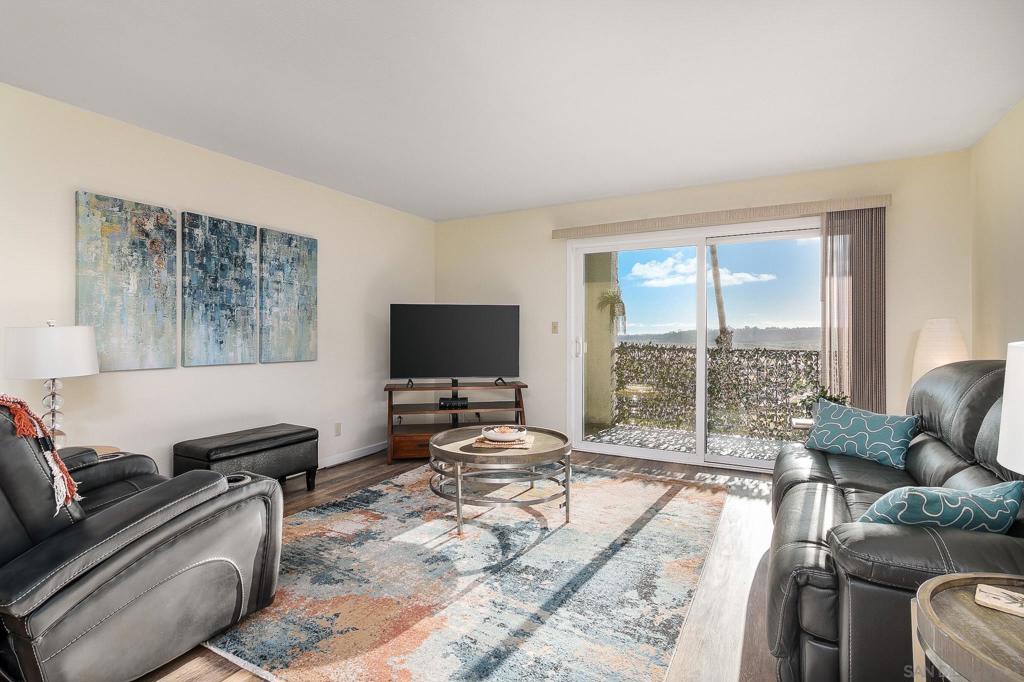 3606 Vista Rey 38