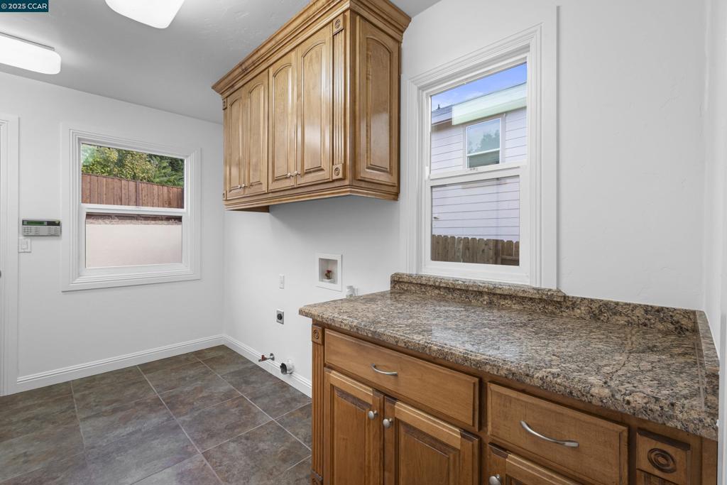 OLD MARTINEZ - Residential