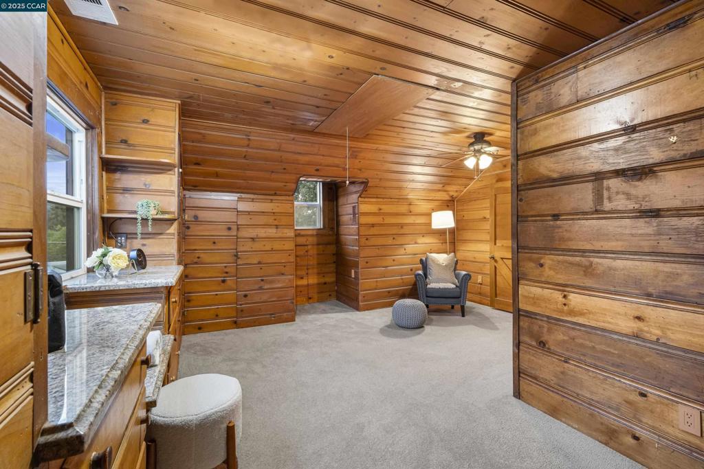 OLD MARTINEZ - Residential