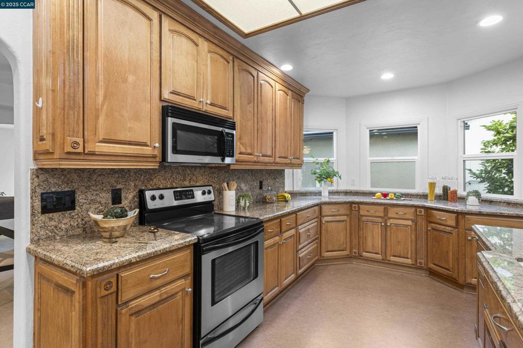 OLD MARTINEZ - Residential