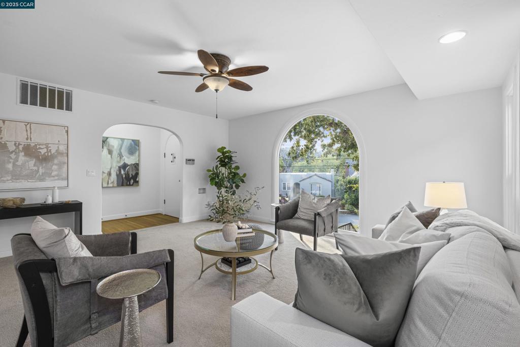 OLD MARTINEZ - Residential