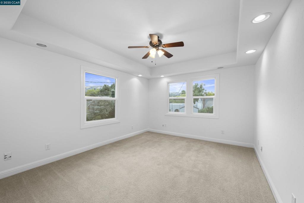 OLD MARTINEZ - Residential