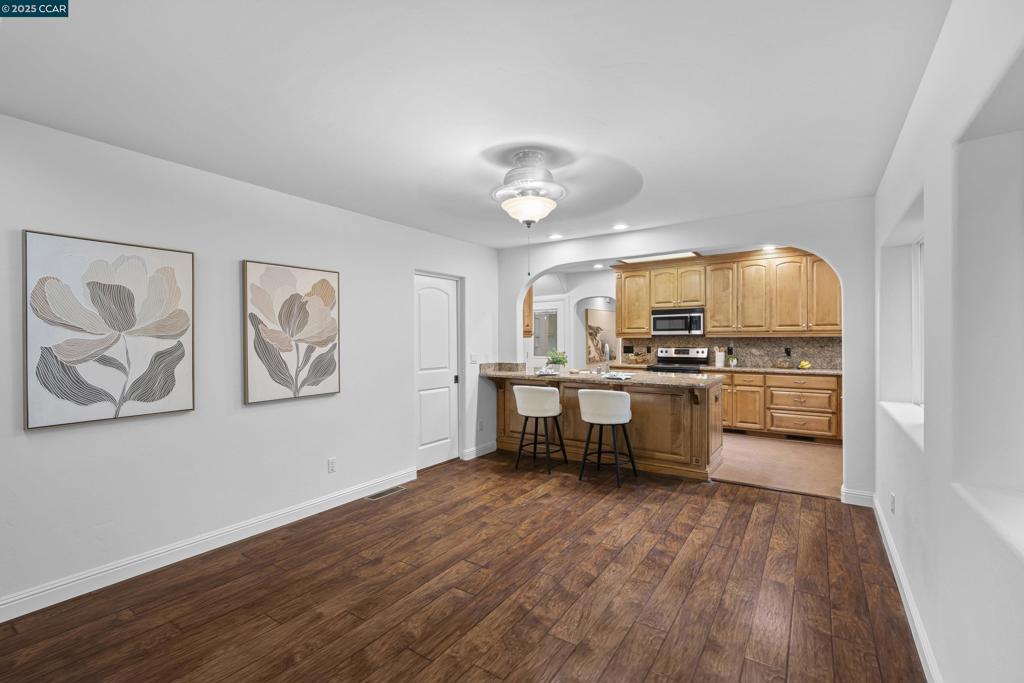 OLD MARTINEZ - Residential