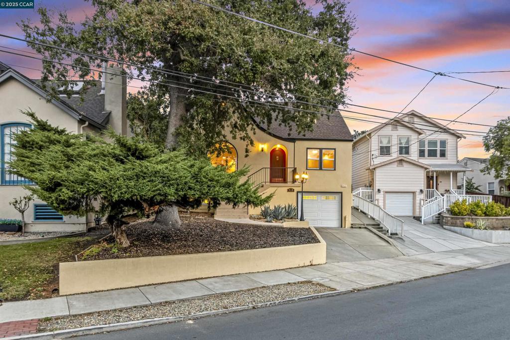 OLD MARTINEZ - Residential