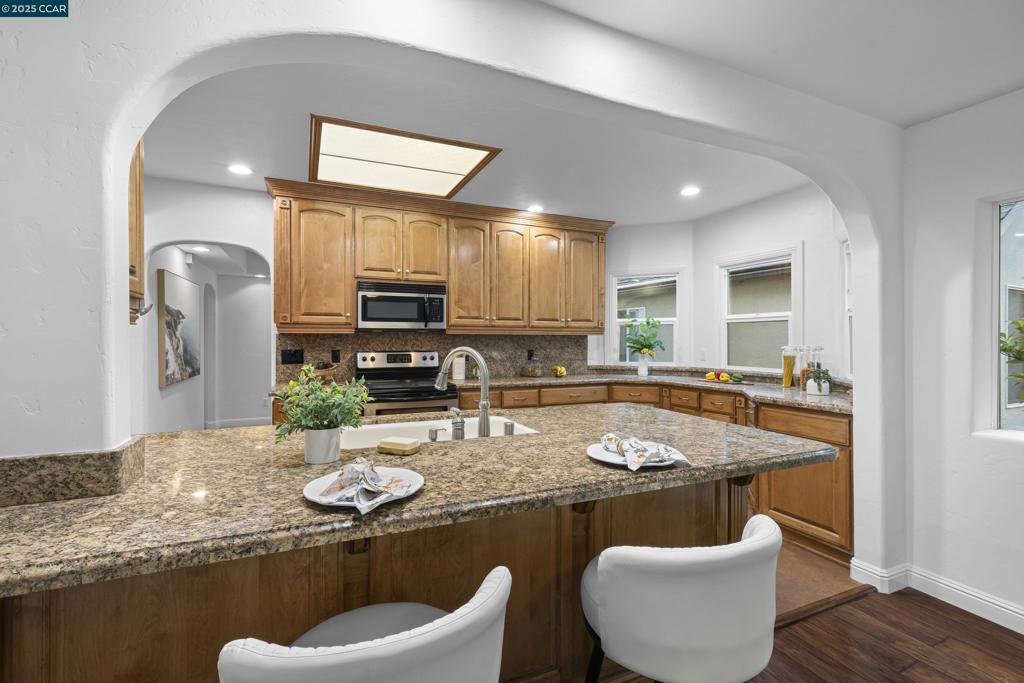 OLD MARTINEZ - Residential