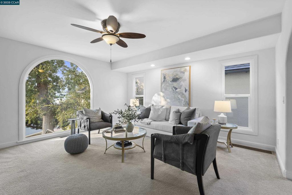 OLD MARTINEZ - Residential