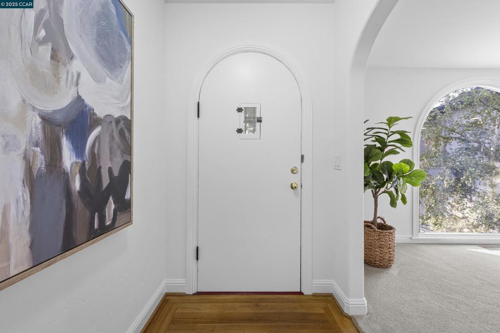 OLD MARTINEZ - Residential